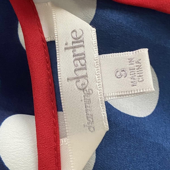 A blue polka dotted dress - Picture 3 of 3